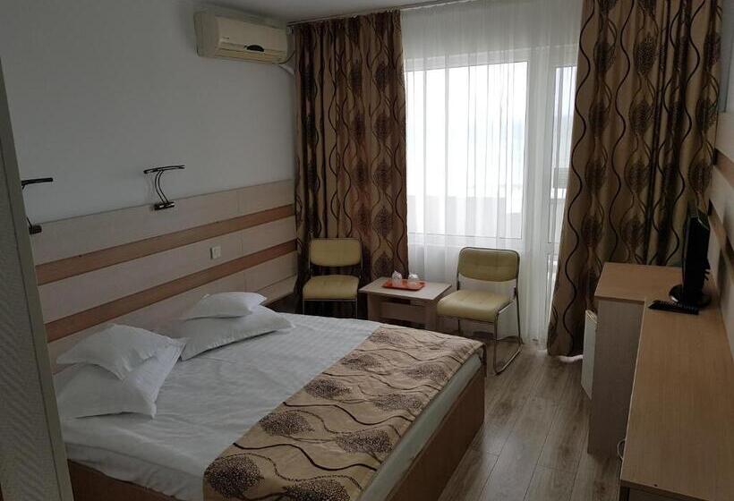 스탠다드 룸, Capitol