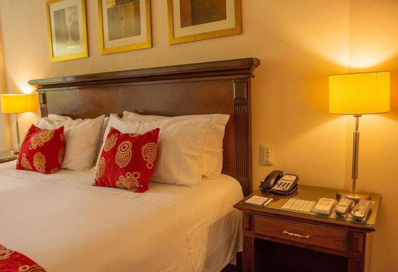 سوئیت جونیور با تخت بزرگ, Casino Acaray