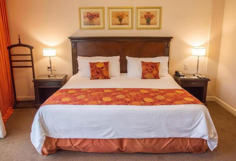 اتاق اجرایی, Casino Acaray