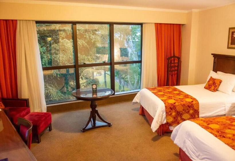 اتاق اجرایی, Casino Acaray