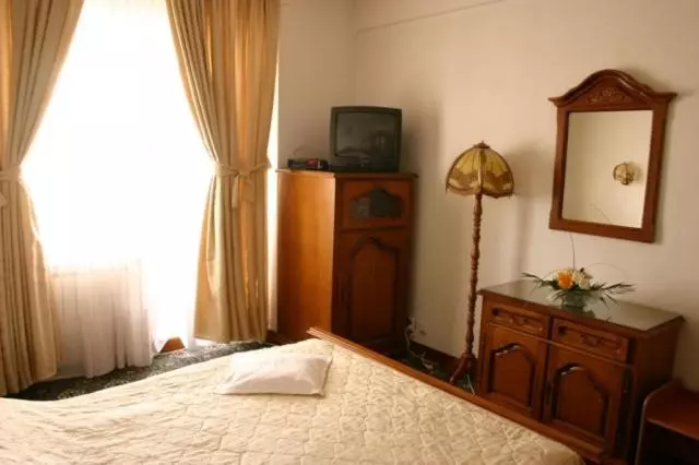 اتاق استاندارد, Decebal