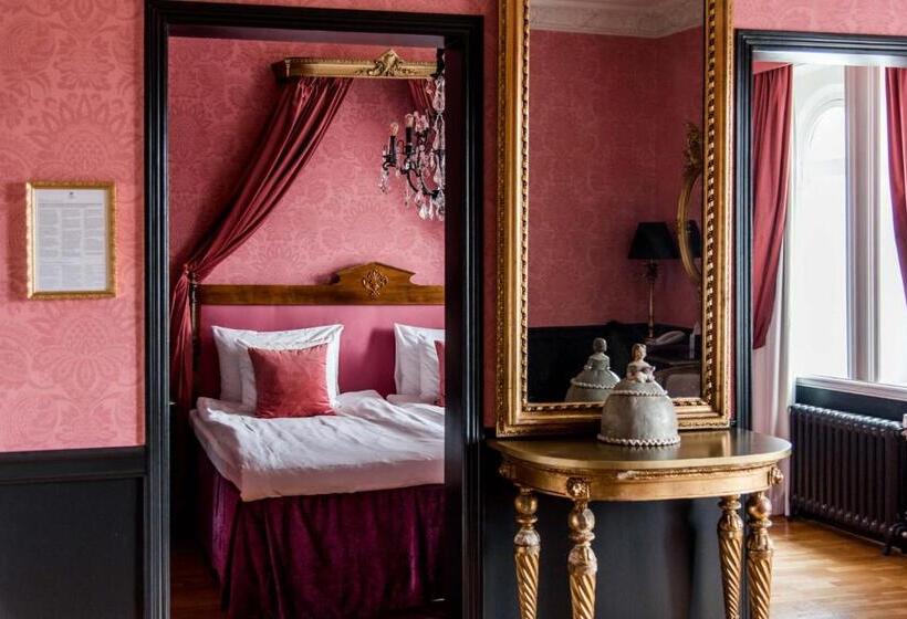 Номер Executive, Eggers