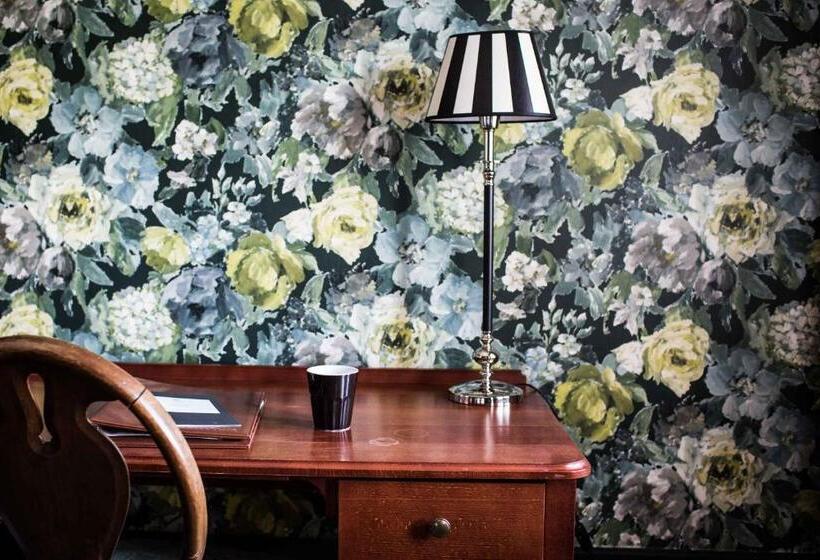 Классический Номер, Eggers