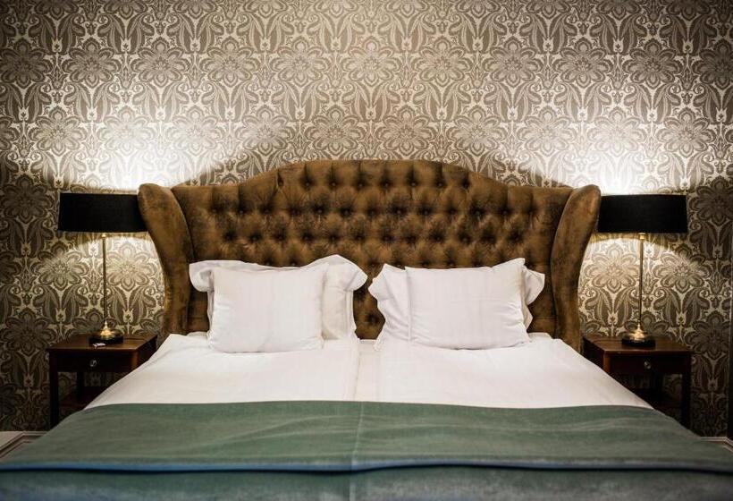 Классический Номер, Eggers