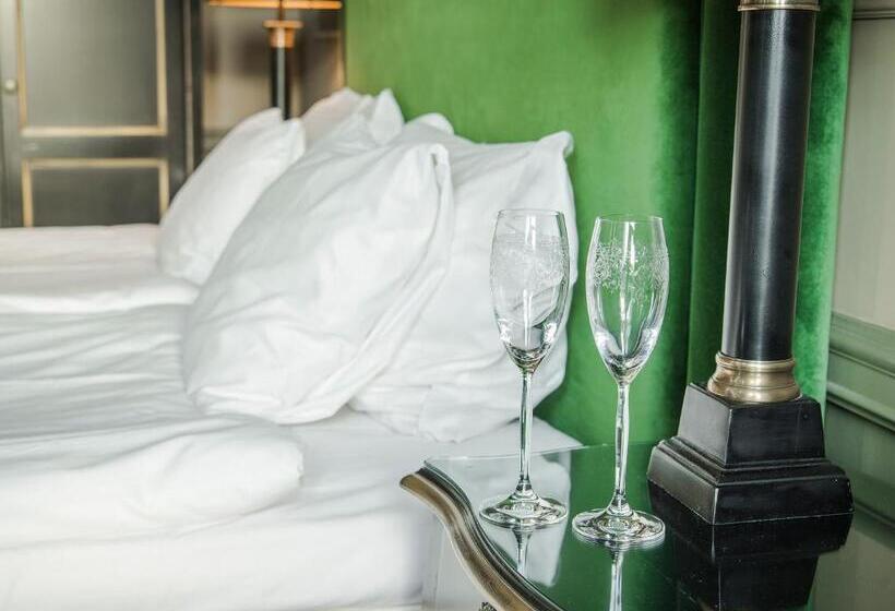 Номер Superior с Балконом, Eggers