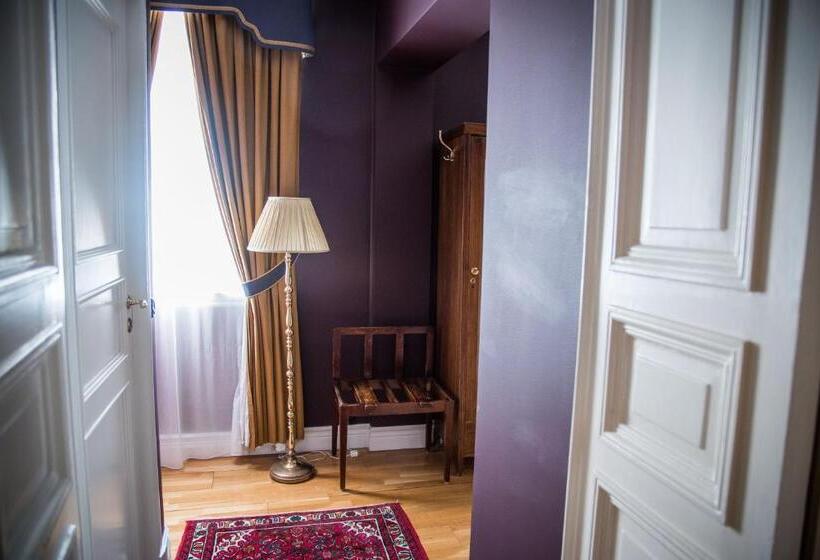 Номер Basic, Eggers