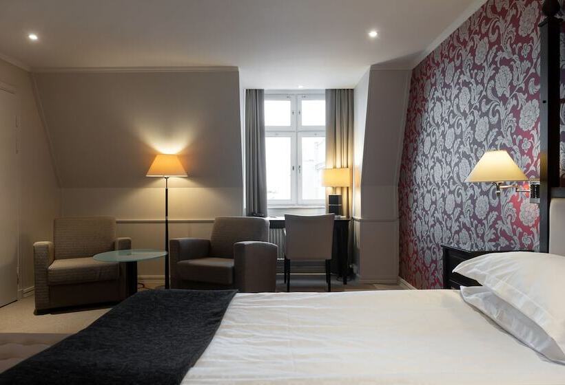 غرفة ديلوكس, Elite Hotel Savoy