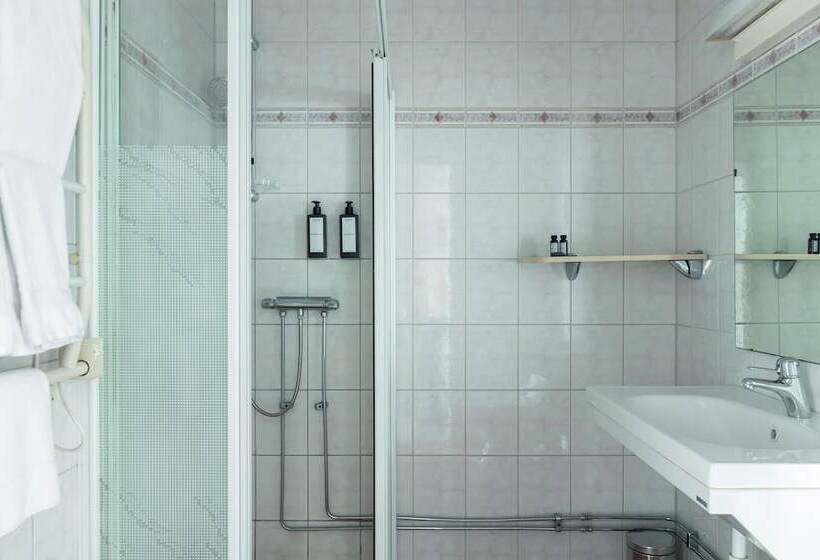 غرفة إقتصادية, Elite Hotel Savoy