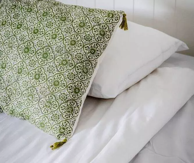 Standard Yhden Hengen Huone, L Klockargården