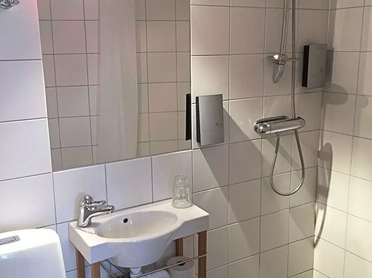 Standard-huone, L Klockargården