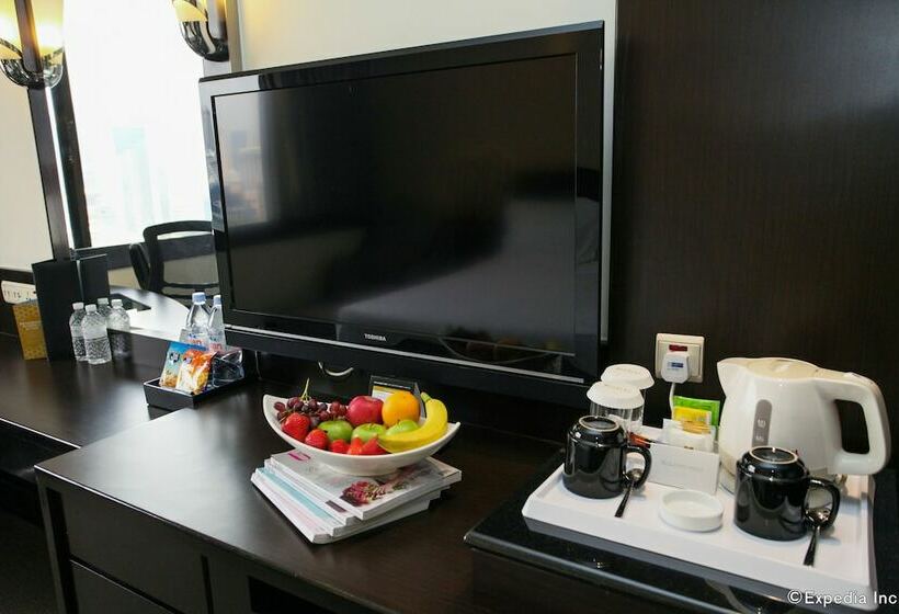 سوییت اجرایی, Furama City Centre