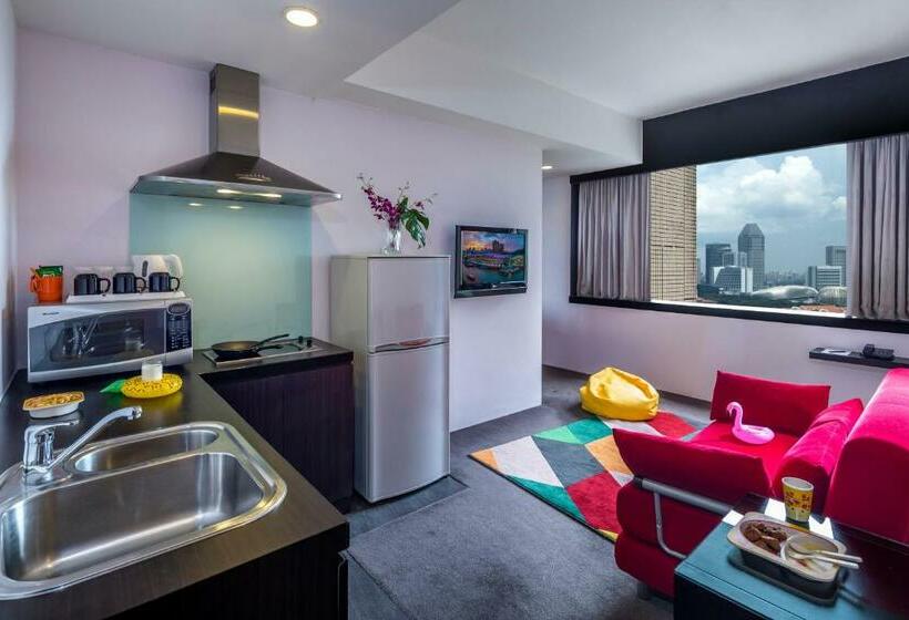 سوییت خانوادگی, Furama City Centre