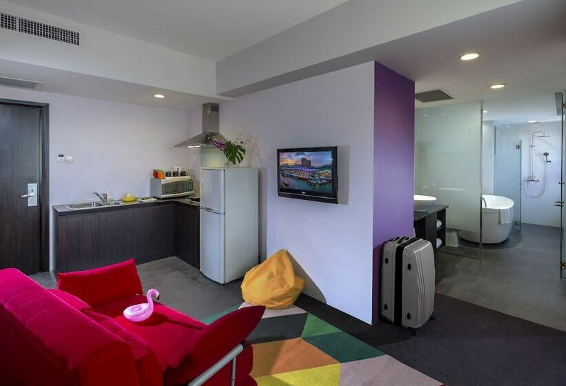 سوییت خانوادگی, Furama City Centre