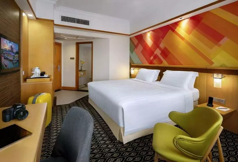 Standard Connecting Room