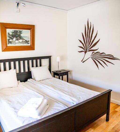 스탠다드 트리플 룸, Saga Hotell