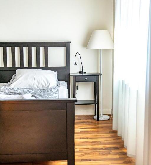 이코노미 룸 공용욕실, Saga Hotell