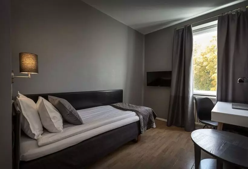 اتاق استاندارد یک نفره, L Skövde