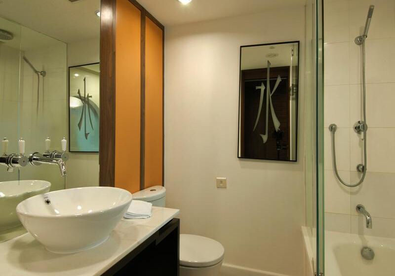 Deluxe Zimmer, Orchard Hotel Singapore