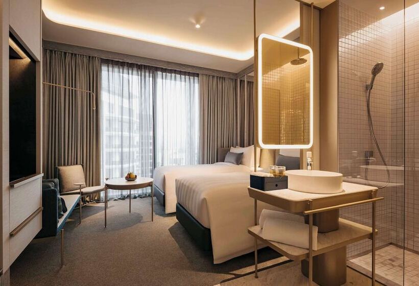 اتاق لوکس, Pan Pacific Orchard