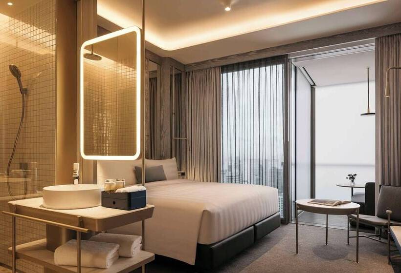 اتاق کلاب, Pan Pacific Orchard