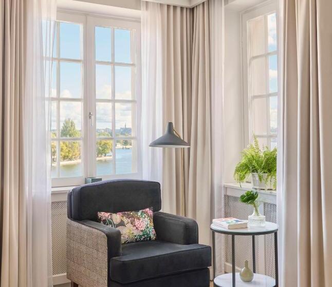 オーシャンビュースイート, Reisen, In The Unbound Collection By Hyatt