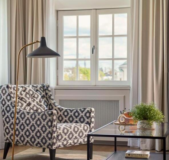 סוויטה נוף לים, Reisen, In The Unbound Collection By Hyatt