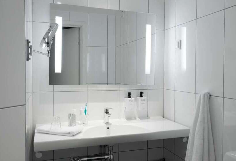 Семейный Номер, Scandic Winn