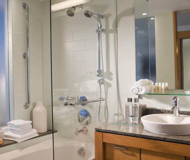 City View Suite, La Concha Renaissance San Juan Resort