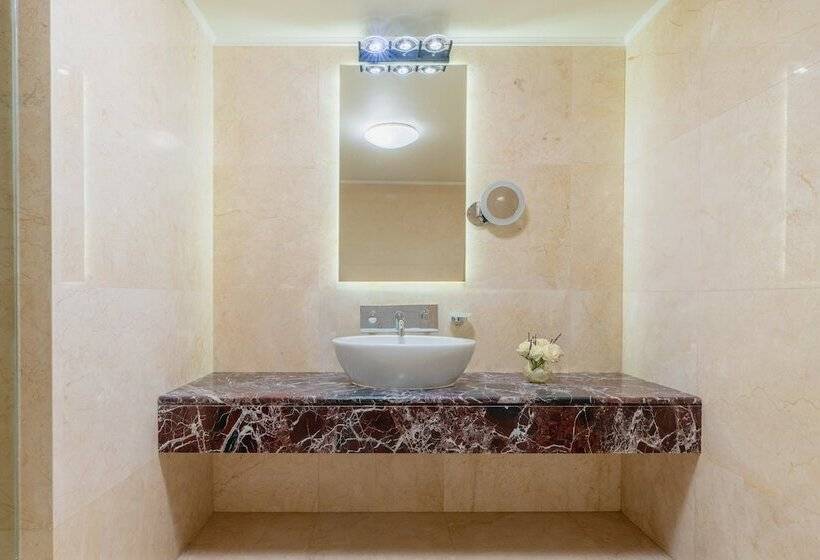 Номер Deluxe, Carlton Al Moaibed