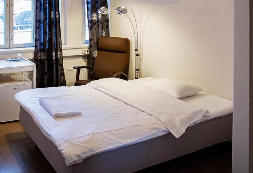 غرفة قياسية فردية, Cityhovi