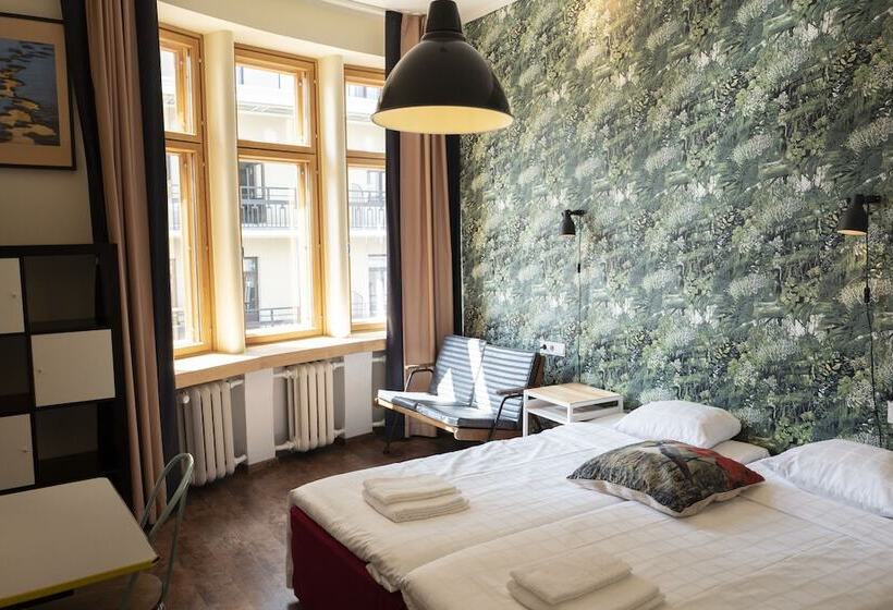 غرفة سوبيريور, Finn