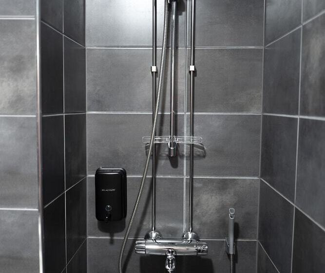 غرفة قياسية, Finn