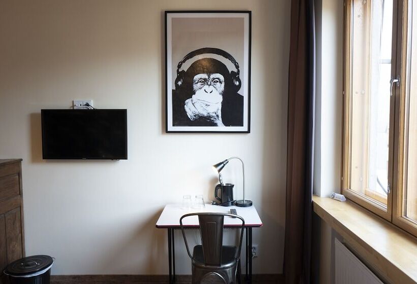 غرفة قياسية, Finn