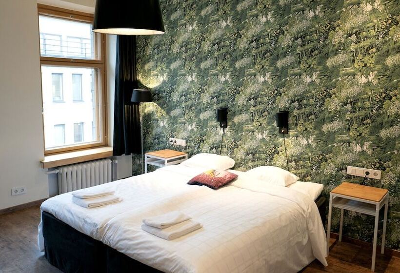 غرفة سوبيريور, Finn