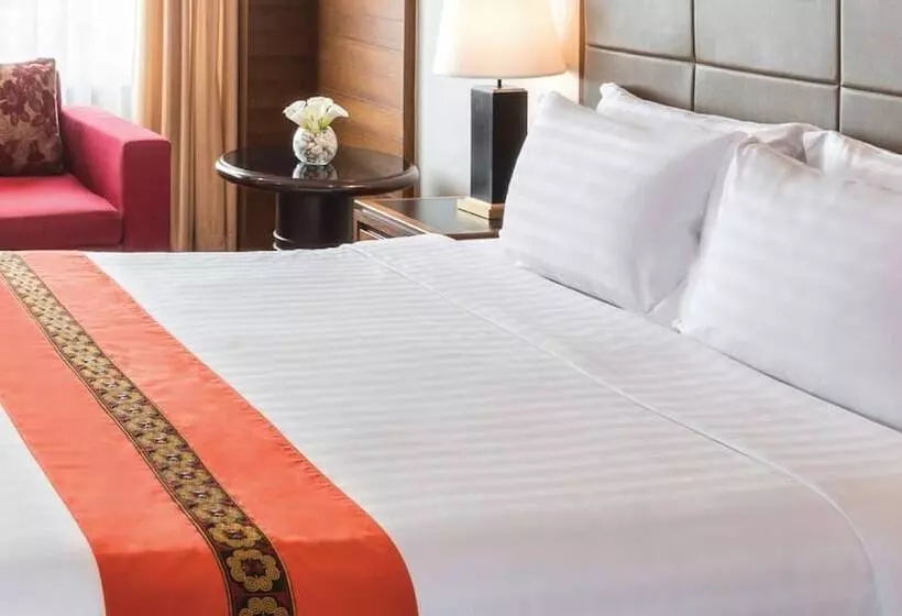 Sviitti, Movenpick Suriwongse Hotel Chiang Mai