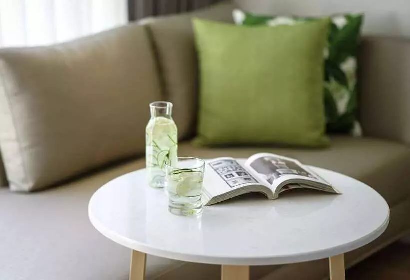 デラックスルーム, Mövenpick Hotel Bangkok Ploenchit Bdms