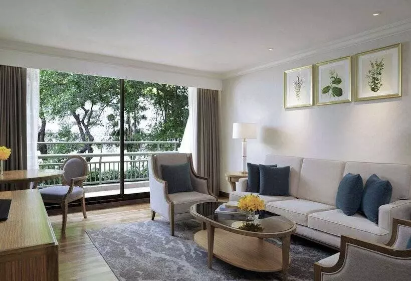 スイート, Mövenpick Hotel Bangkok Ploenchit Bdms