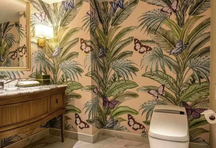 スイート, Mövenpick Hotel Bangkok Ploenchit Bdms