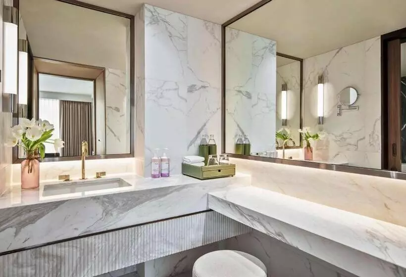 ファミリースイートの２ベッドルーム, Mövenpick Hotel Bangkok Ploenchit Bdms