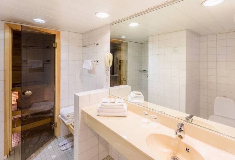 سوییت جونیور, Original Sokos Hotel Viru