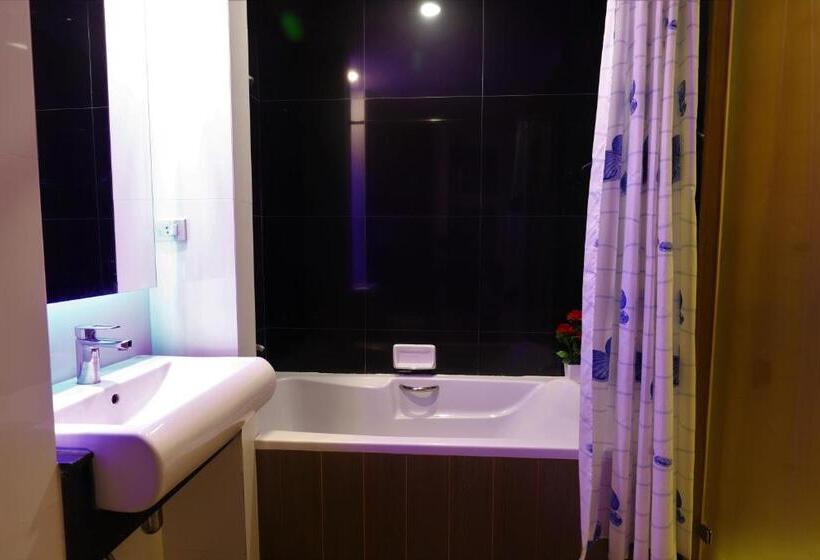 Номер Deluxe Кровать Кинг, Right Spot