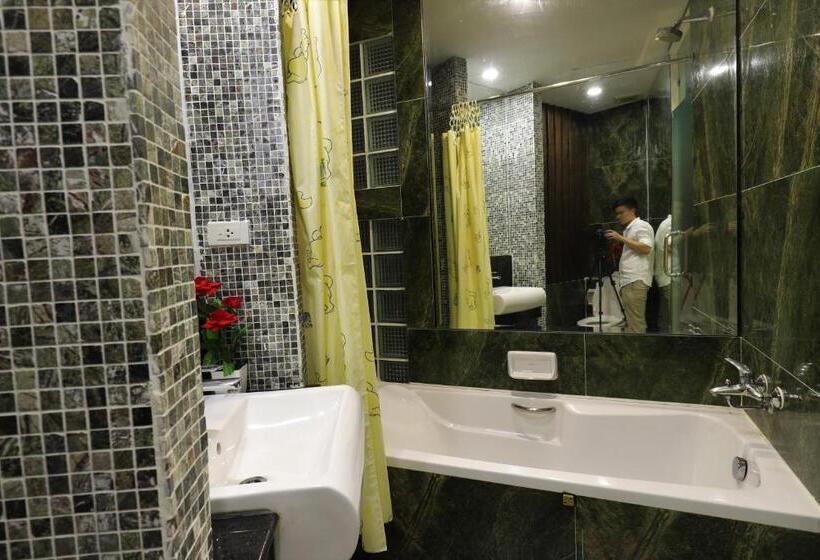 Номер Deluxe Кровать Кинг, Right Spot
