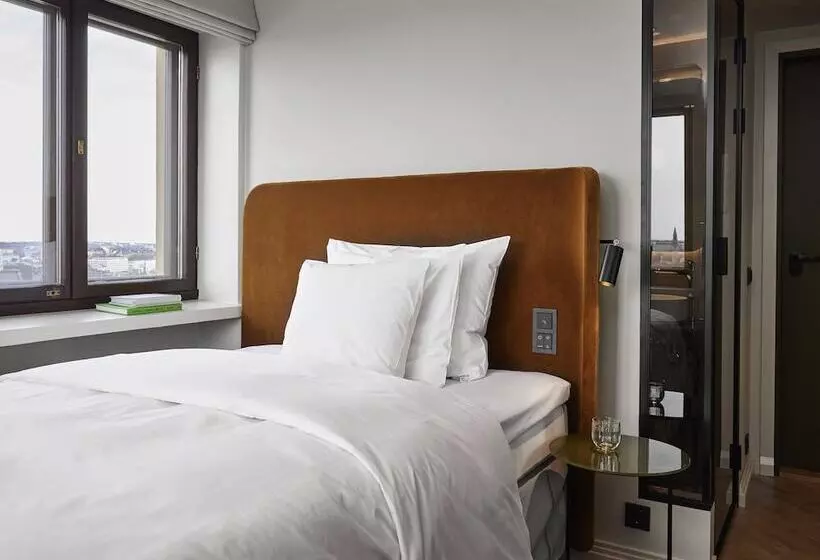 スタンダードルーム, Solo Sokos Hotel Torni Helsinki