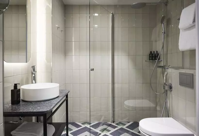 スタンダードシングルルーム, Solo Sokos Hotel Torni Helsinki