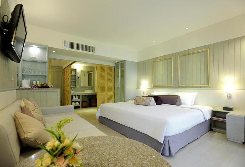 غرفة ديلوكس مطلة على حمام السباحة, Katathani Phuket Beach Resort   Sha Extra Plus