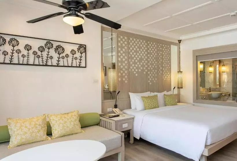 سوییت جونیور, Katathani Phuket Beach Resort Sha Extra Plus