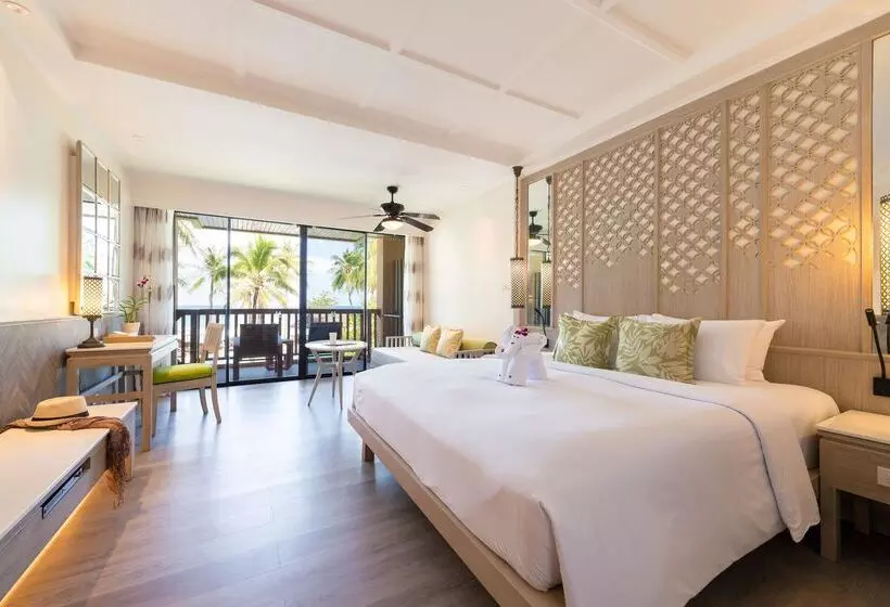 سوییت جونیور, Katathani Phuket Beach Resort Sha Extra Plus