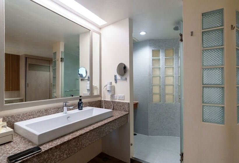 디럭스 룸 가든 전망, Katathani Phuket Beach Resort   Sha Extra Plus