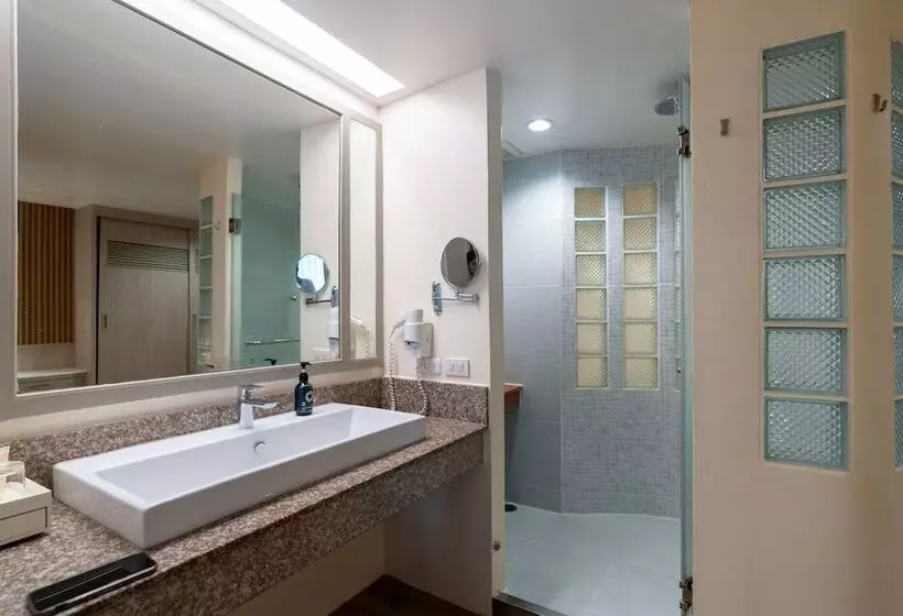 اتاق لوکس با چشمانداز باغ, Katathani Phuket Beach Resort Sha Extra Plus