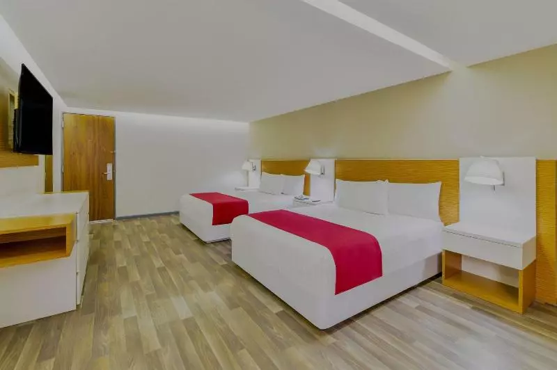 اتاق لوکس با چشمانداز استخر, Katathani Phuket Beach Resort Sha Extra Plus